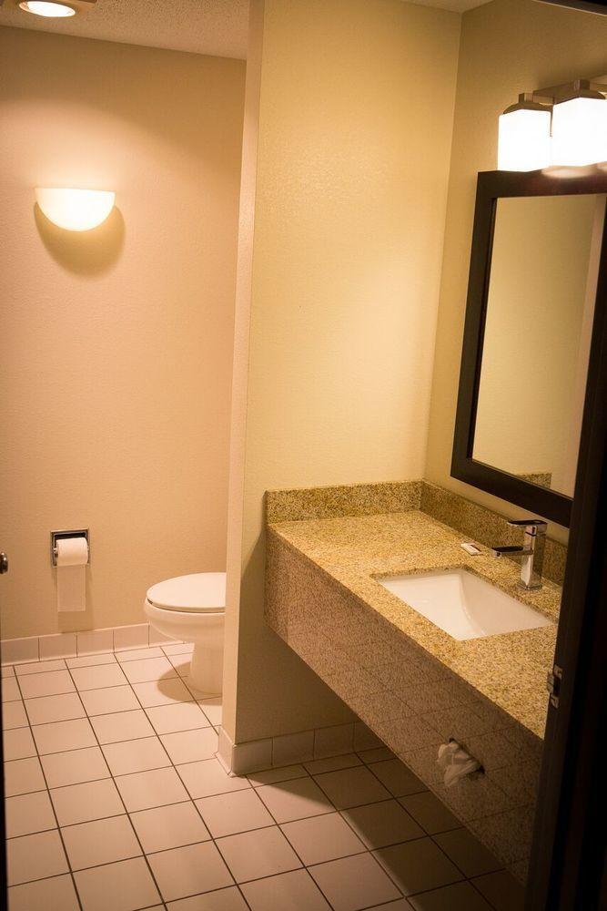 Regency & Hotel Anoka